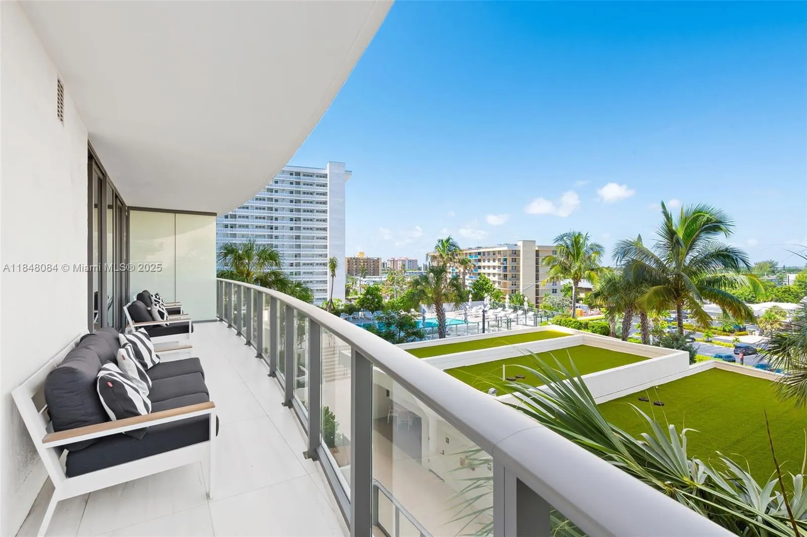 1116 N Ocean Blvd, #504