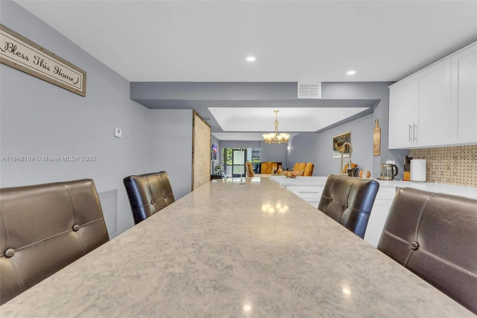 23380 Carolwood Ln, #101