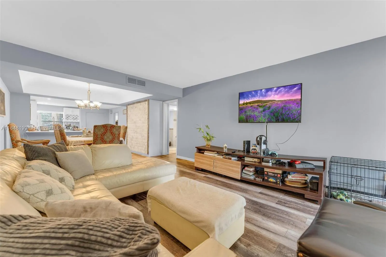 23380 Carolwood Ln, #101