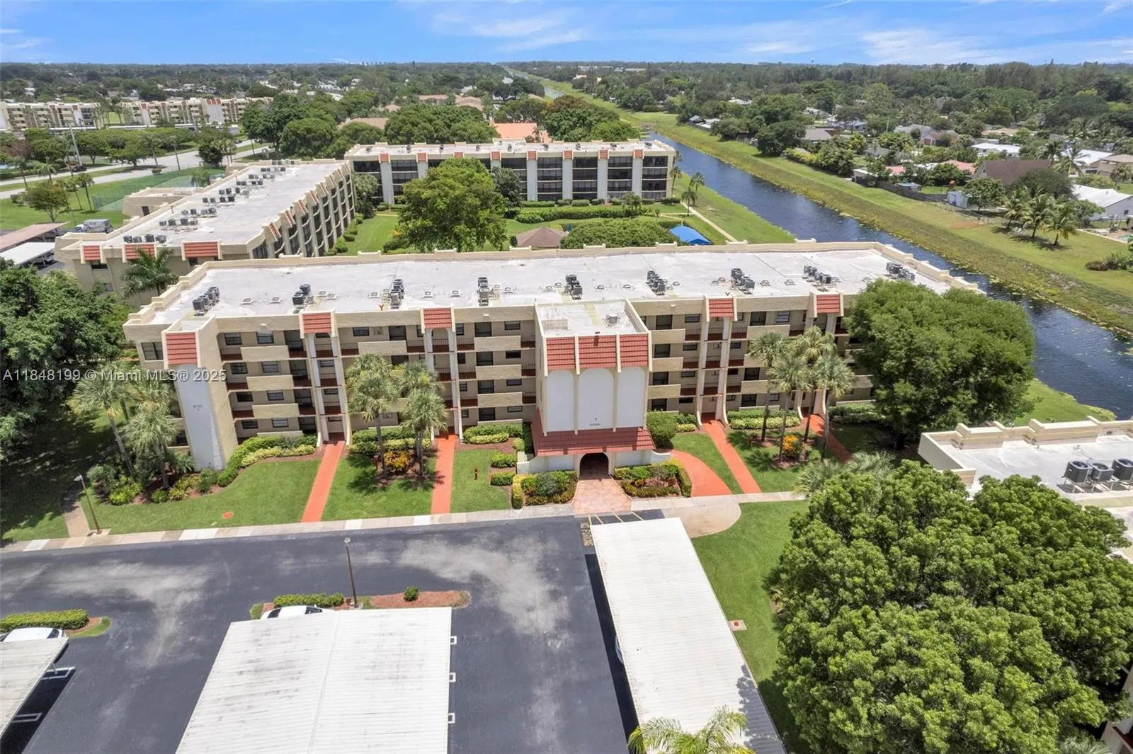 23380 Carolwood Ln, #101