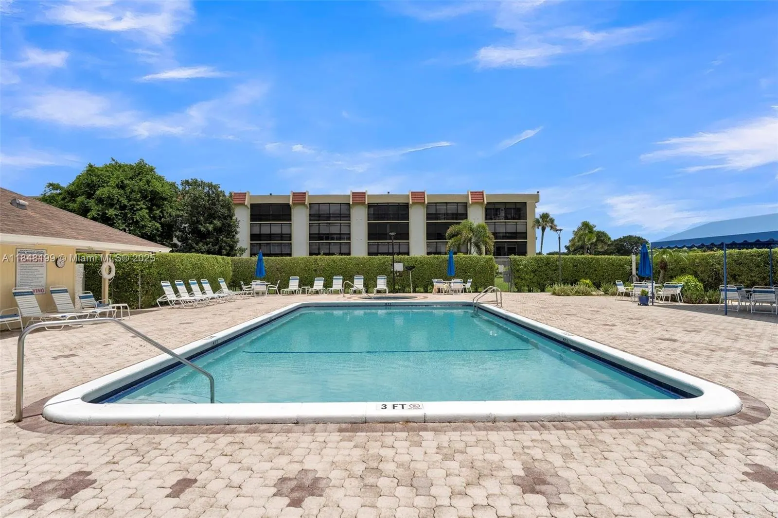 23380 Carolwood Ln, #101