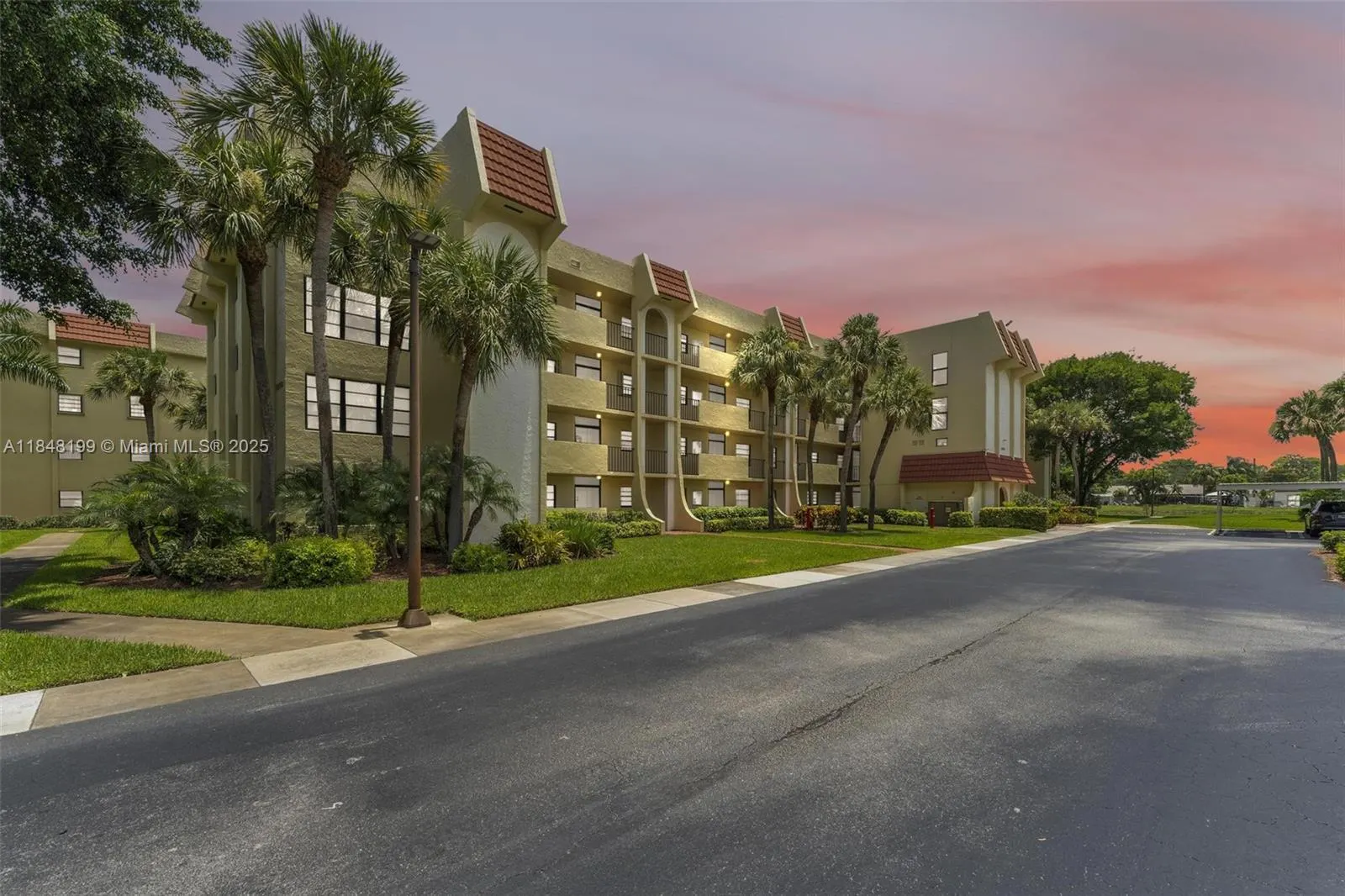23380 Carolwood Ln, #101