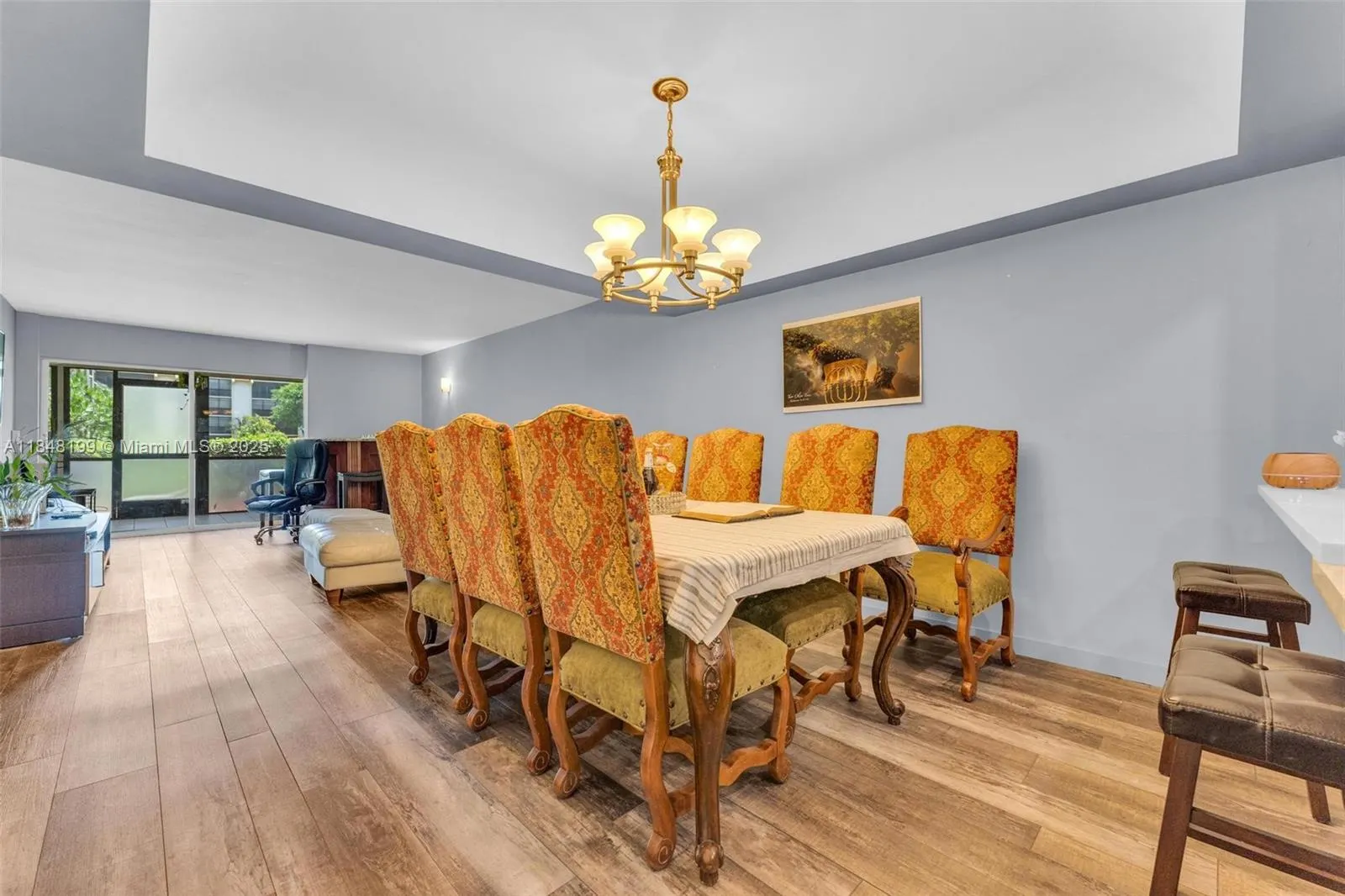 23380 Carolwood Ln, #101