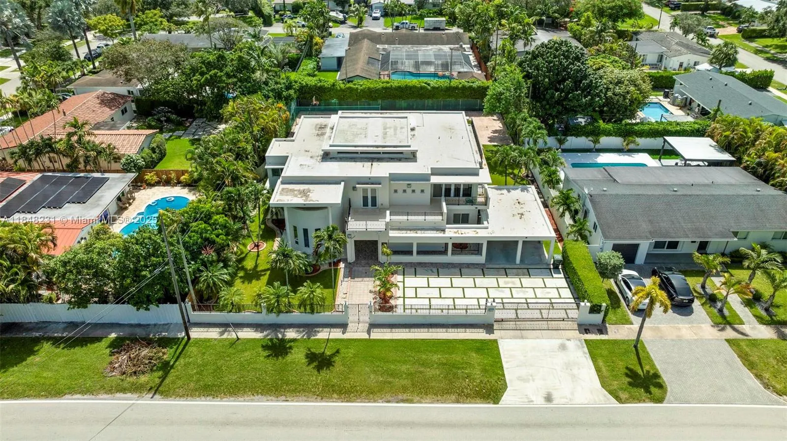 5045 SW 67th Ave