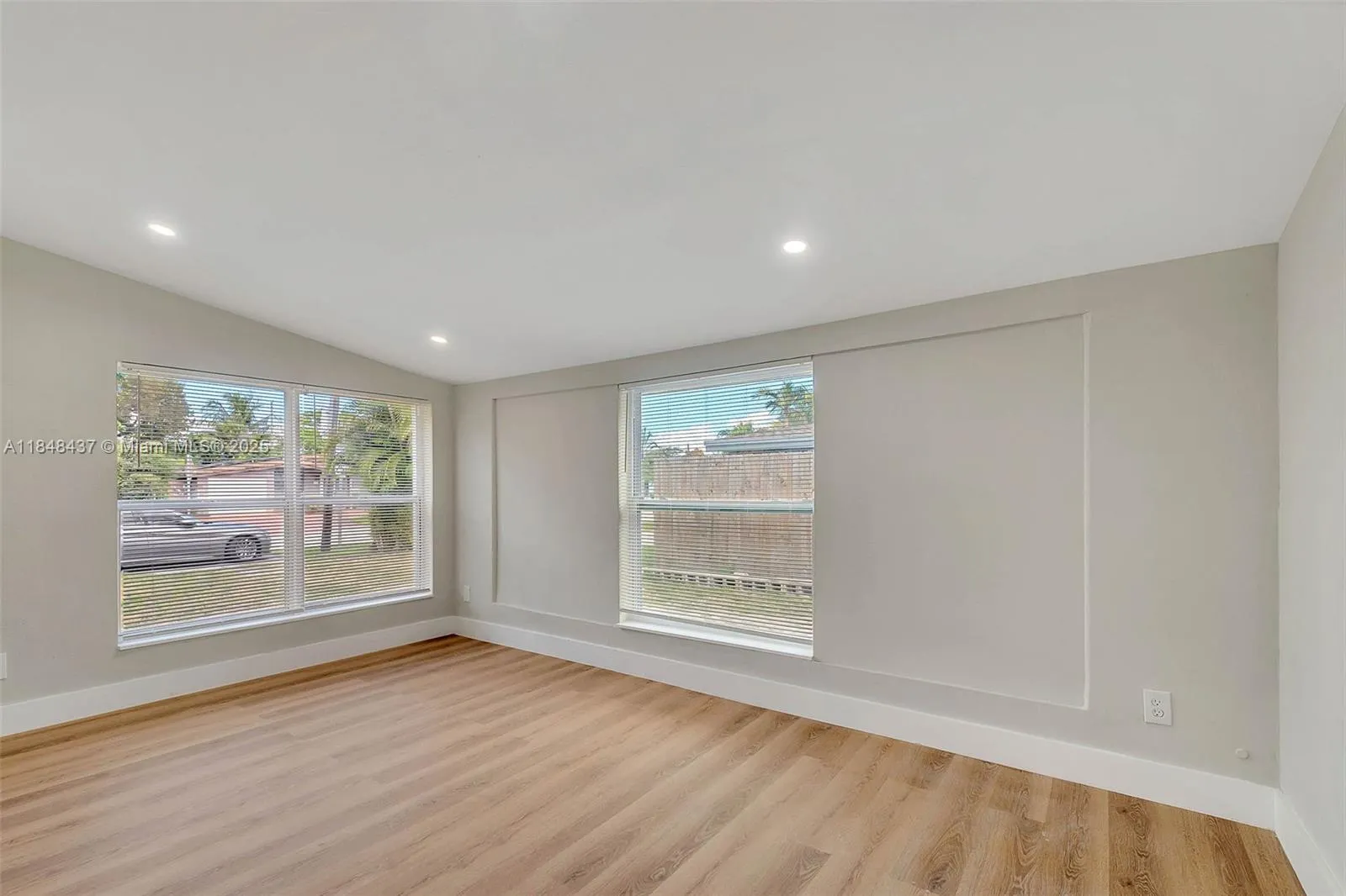 840 NW 39th St