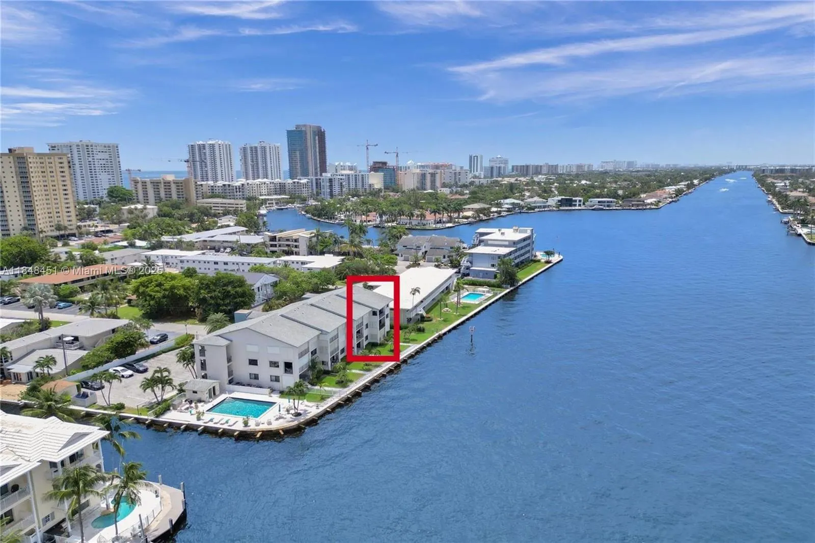 1101 S Riverside Dr, #301
