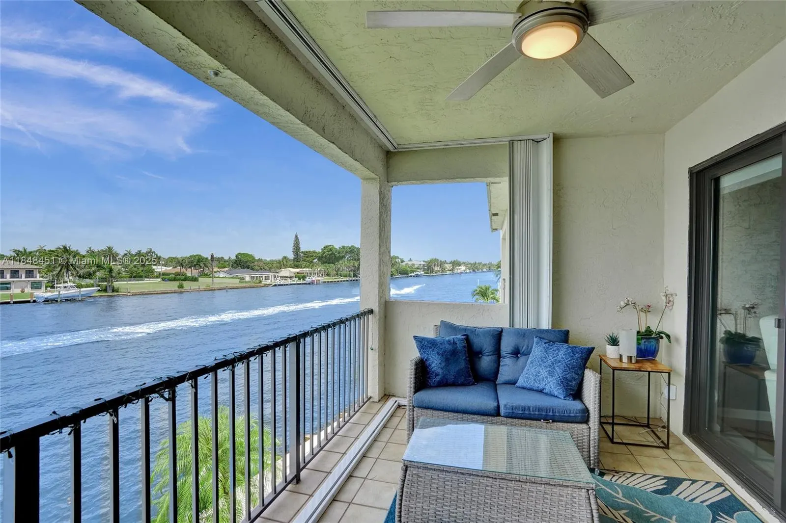 1101 S Riverside Dr, #301