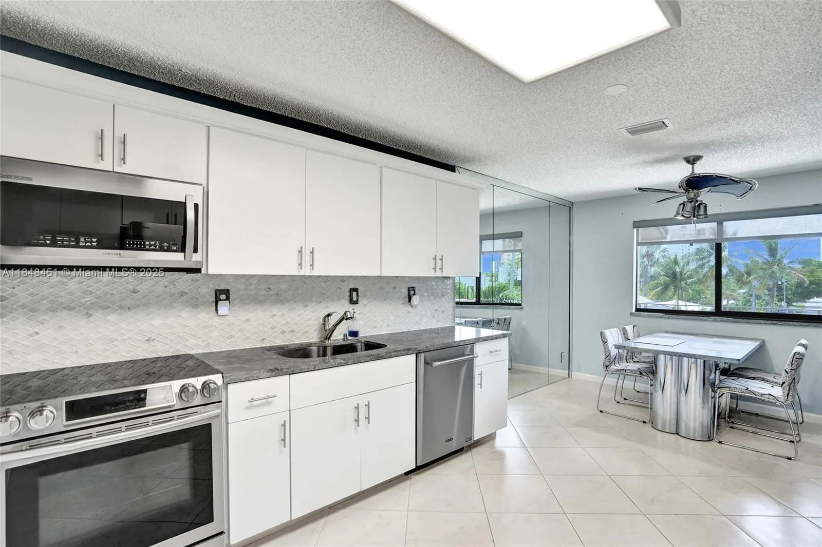 1101 S Riverside Dr, #301