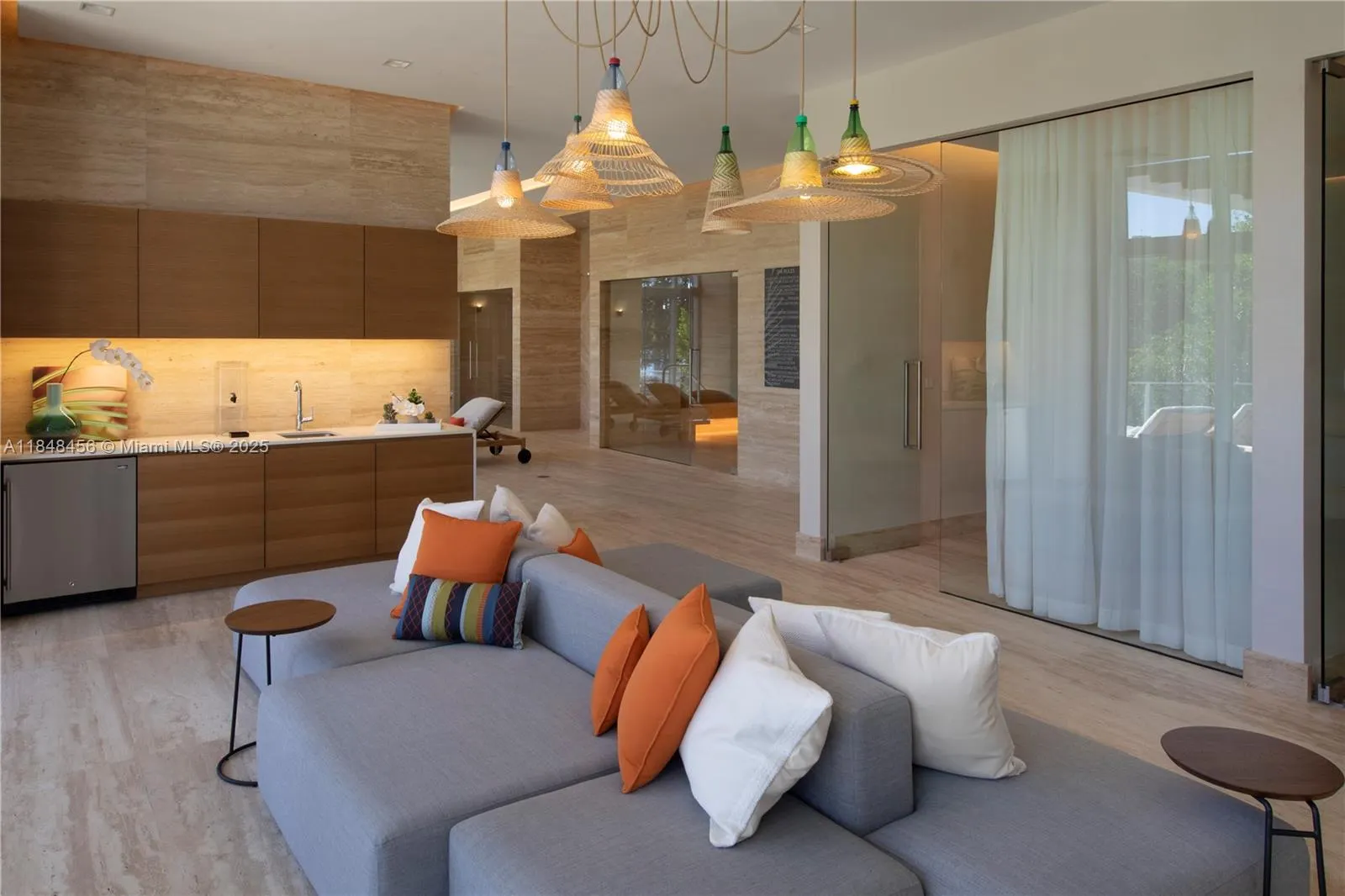 16385 Biscayne Blvd, #1503 +2Parking