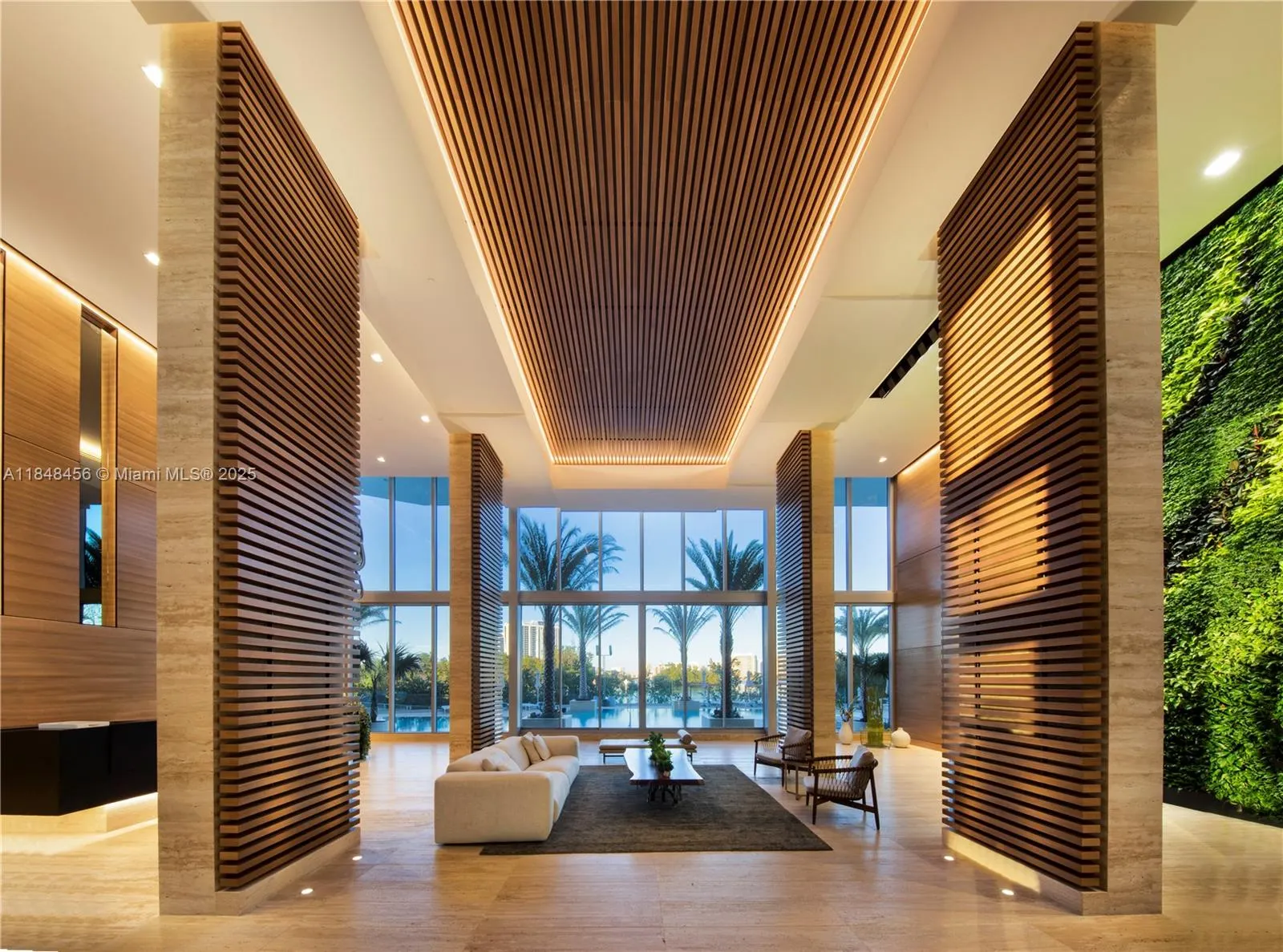 16385 Biscayne Blvd, #1503 +2Parking