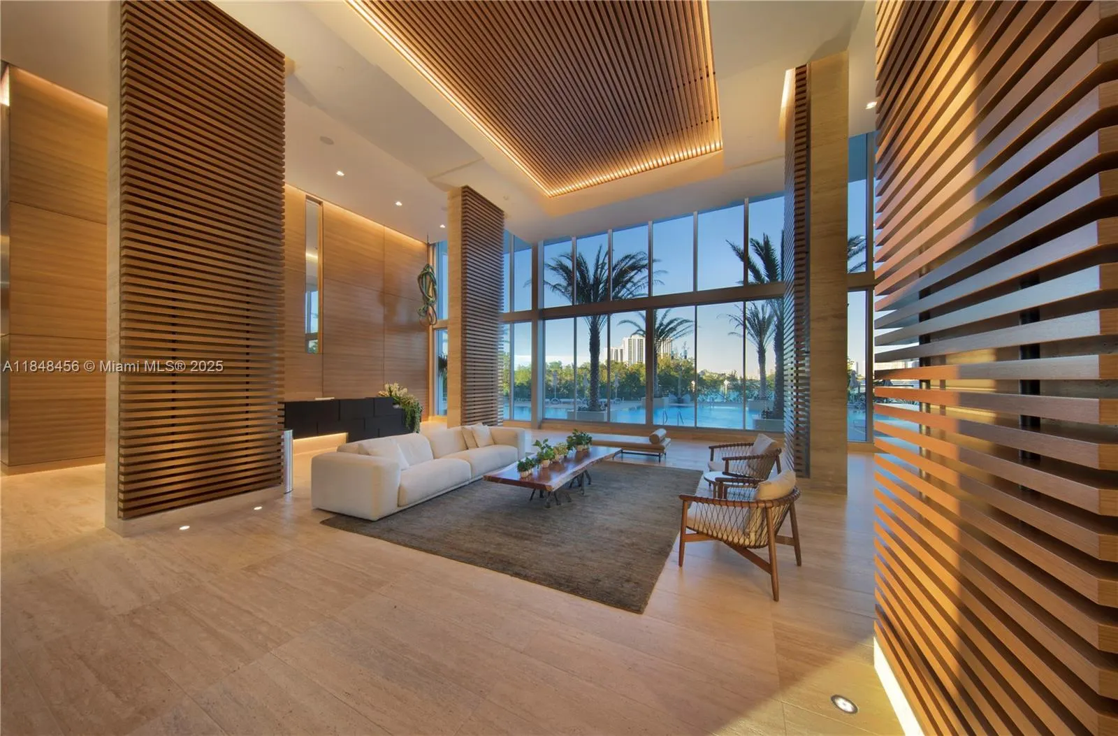 16385 Biscayne Blvd, #1503 +2Parking