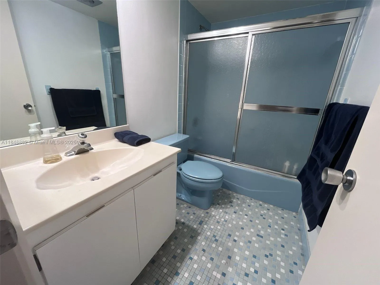 4280 Oaks Ter, #203