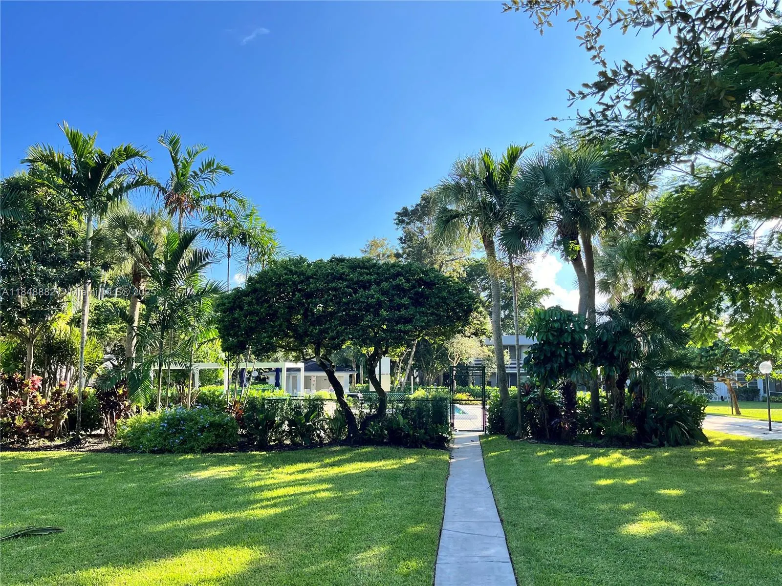 4280 Oaks Ter, #203