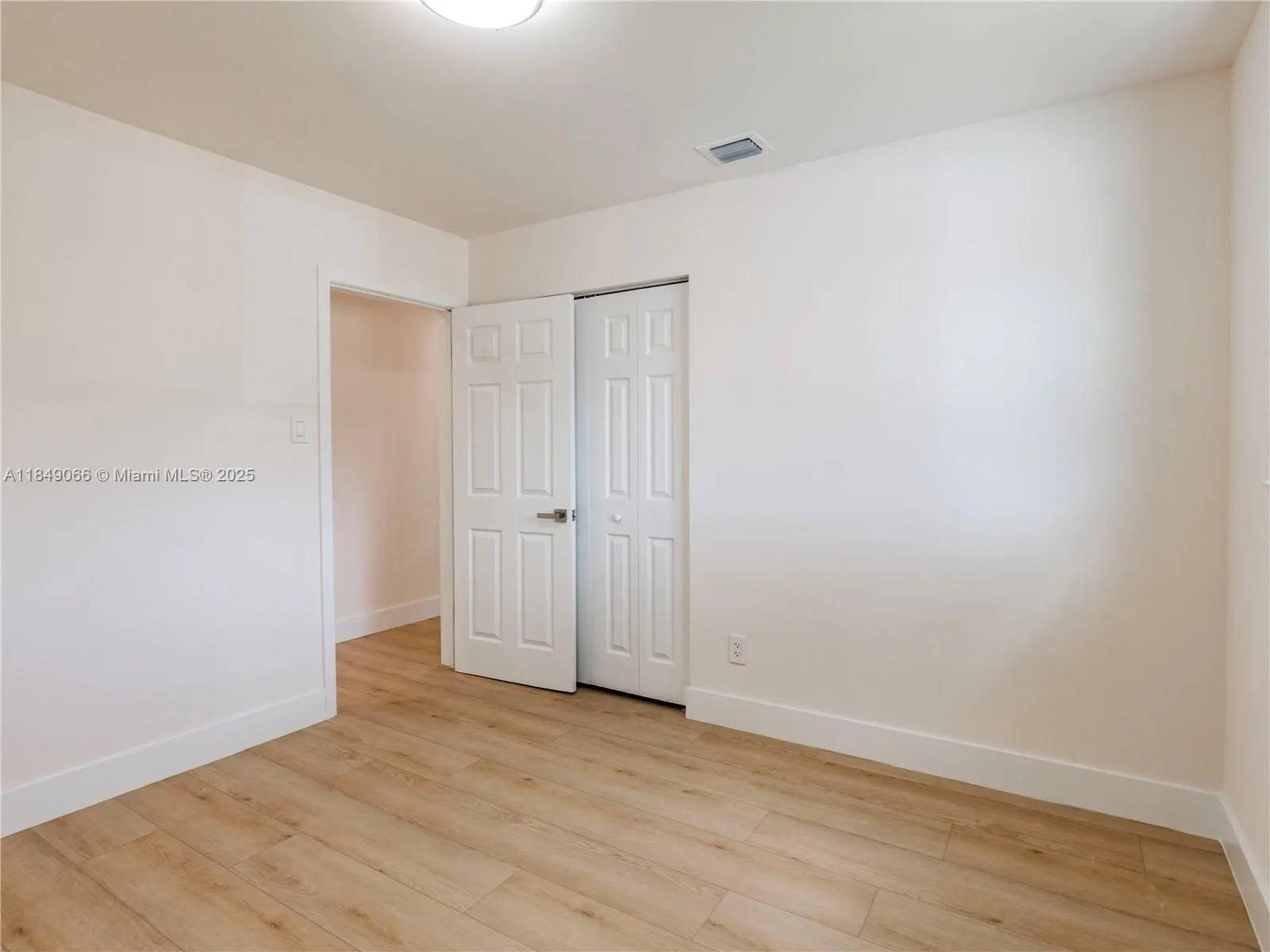 254 SW 4th St
