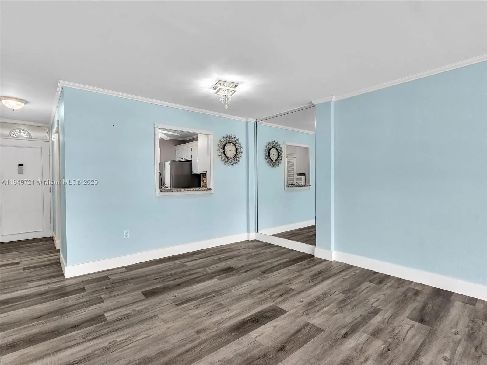 3600 NE 170th St, #102