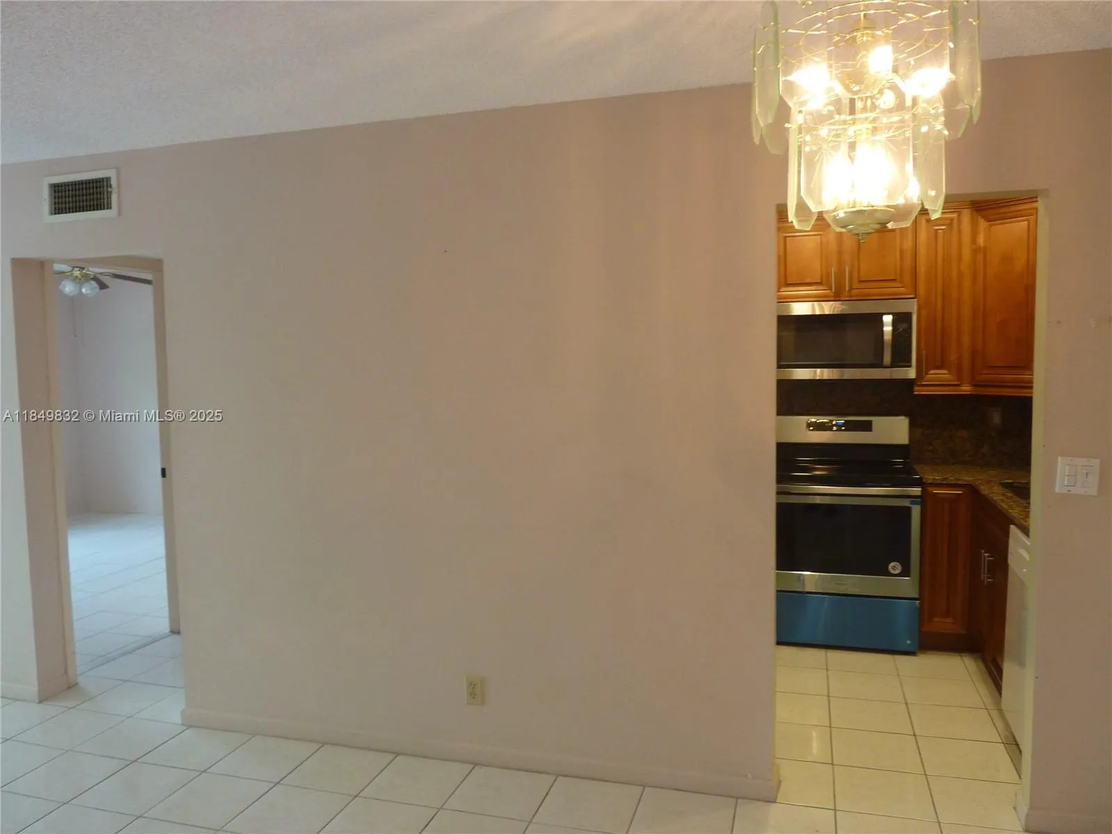 180 Cypress Club Dr, #834
