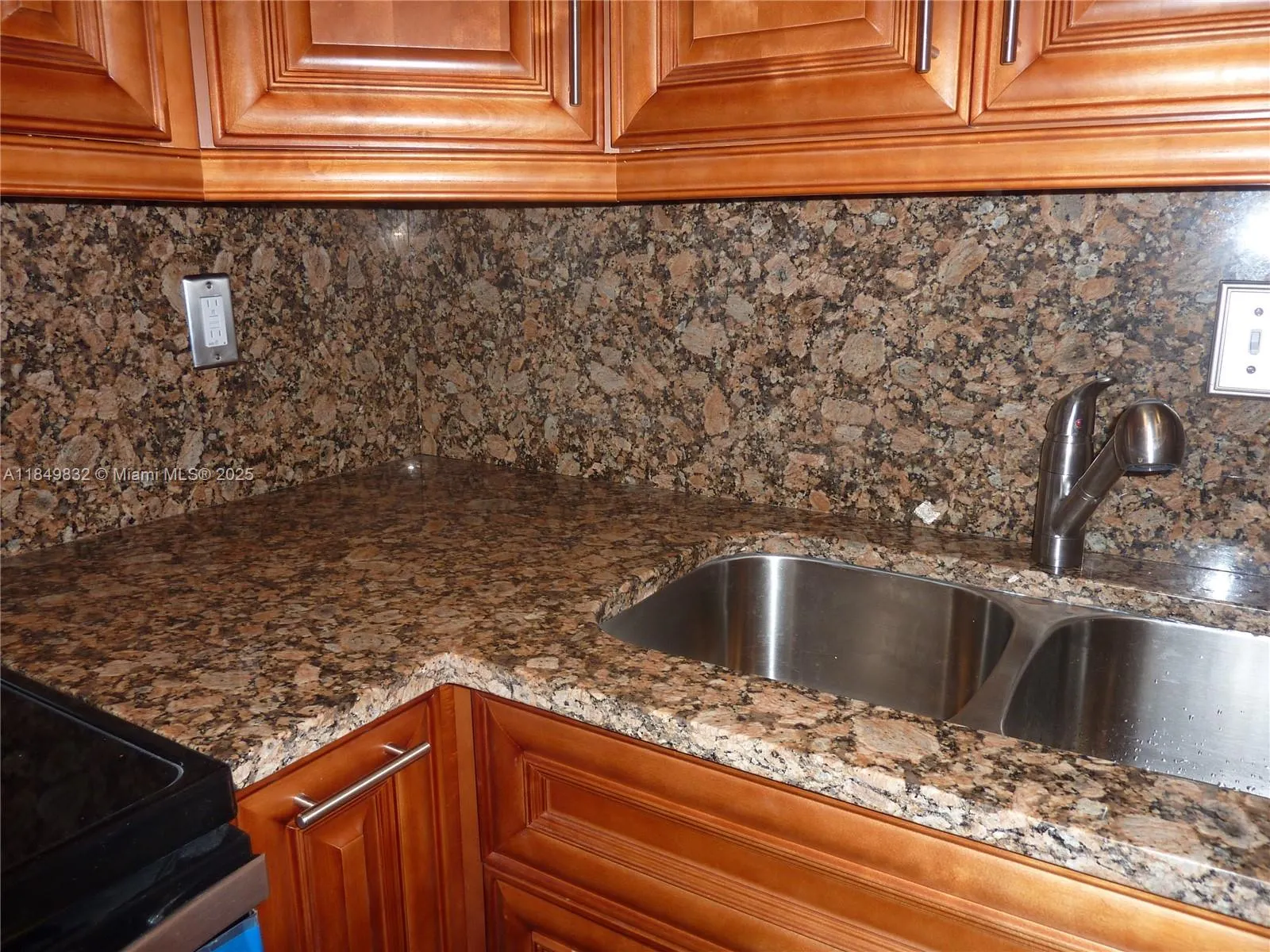 180 Cypress Club Dr, #834