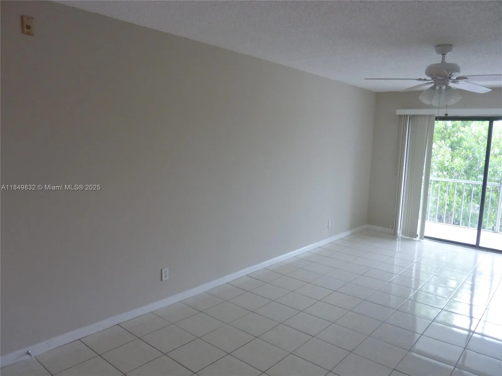 180 Cypress Club Dr, #834