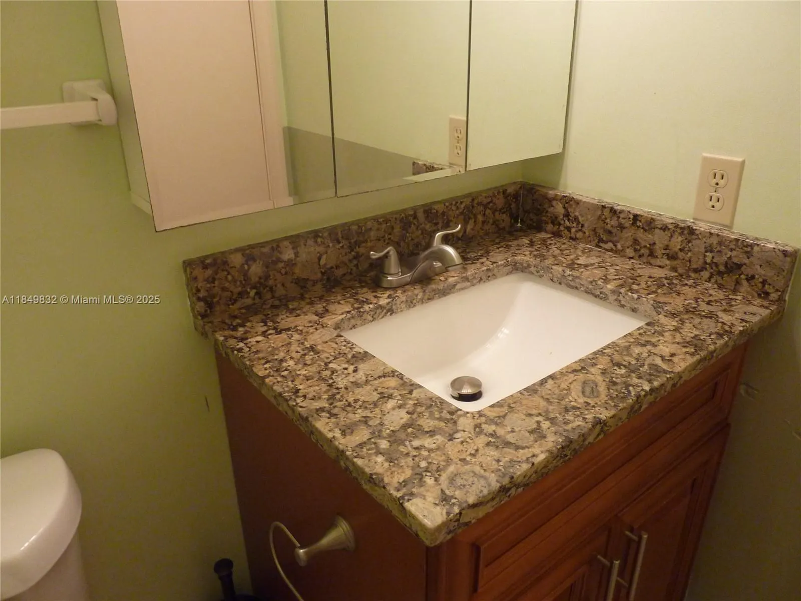 180 Cypress Club Dr, #834