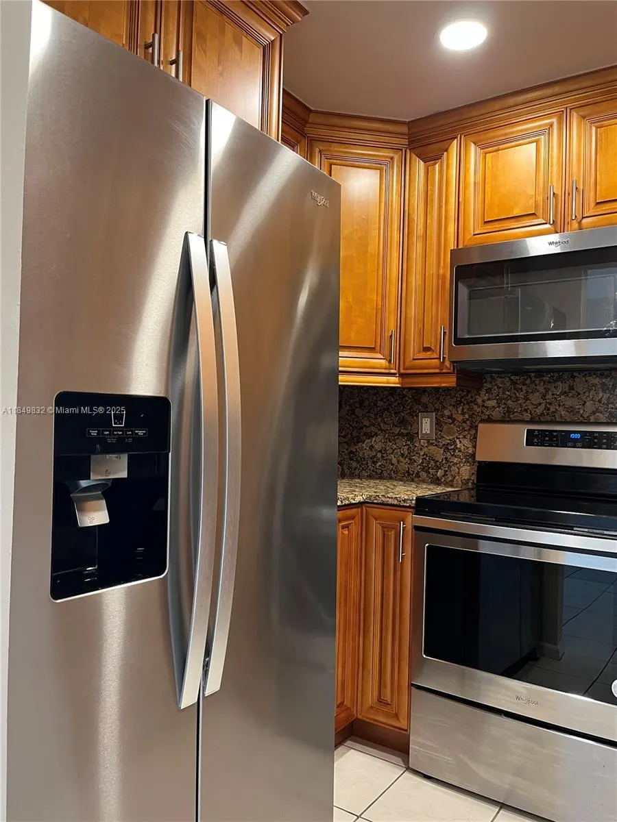 180 Cypress Club Dr, #834