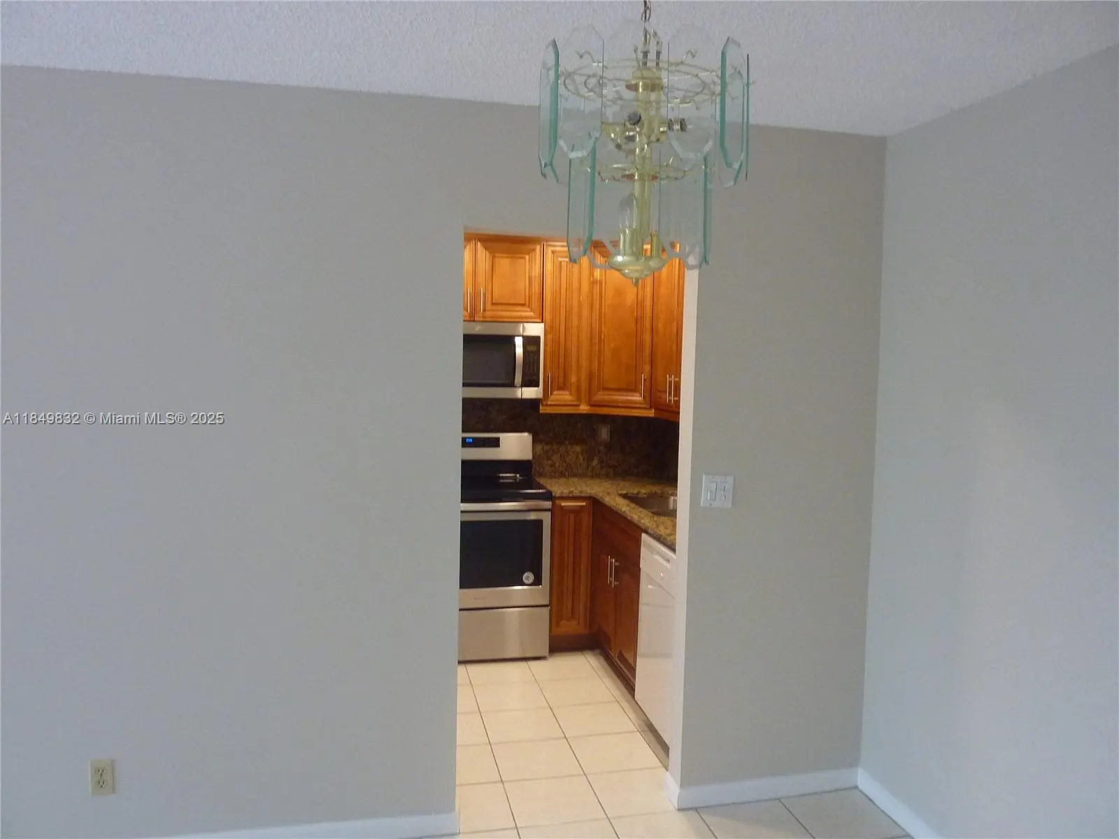 180 Cypress Club Dr, #834