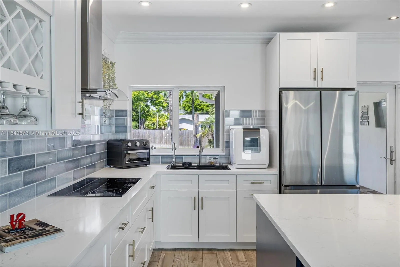 809 NW 6th Ave