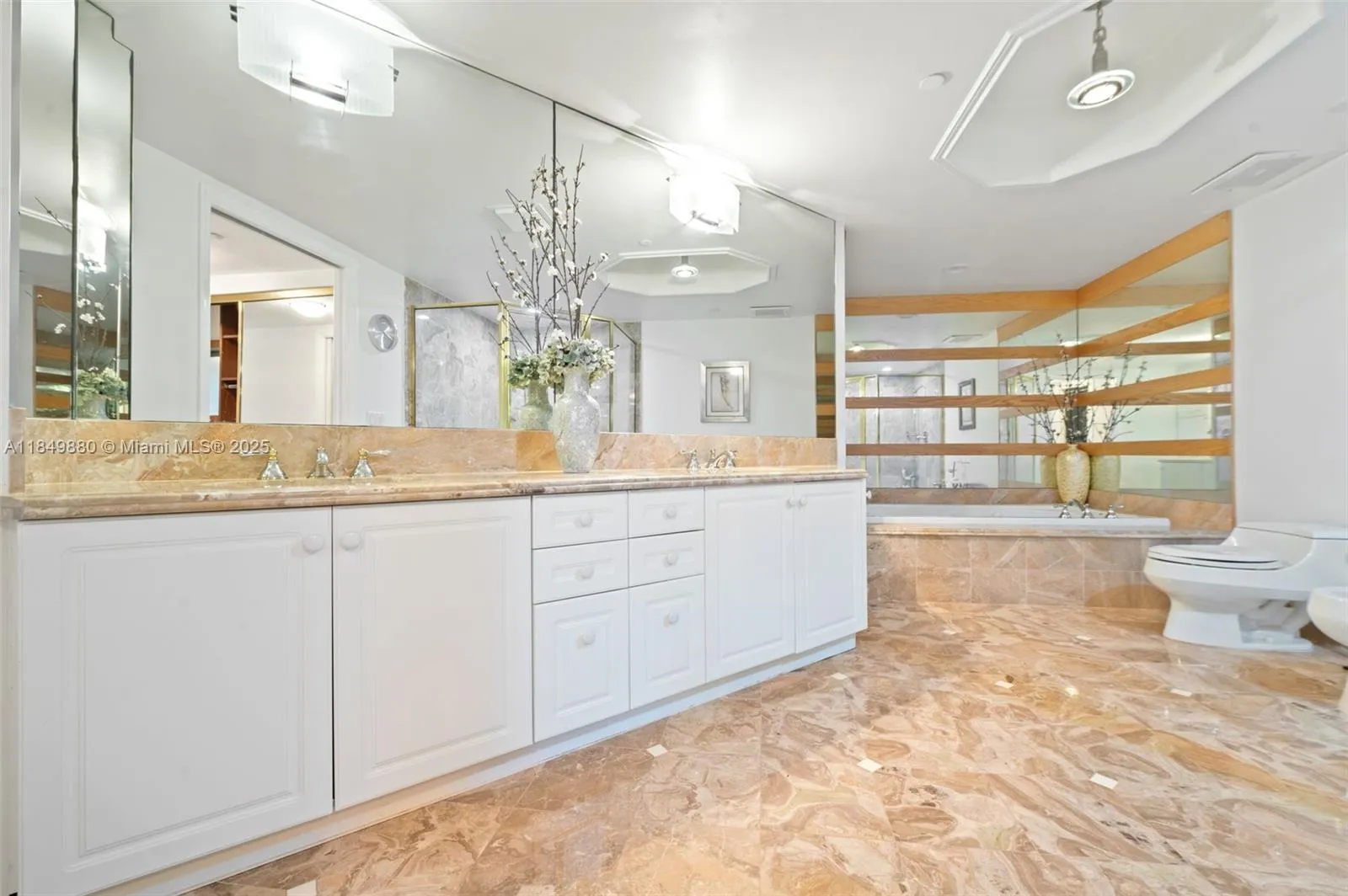 9595 Collins Ave, #N7-D