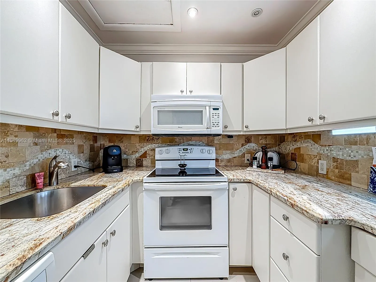 618 Fanshaw O, #618