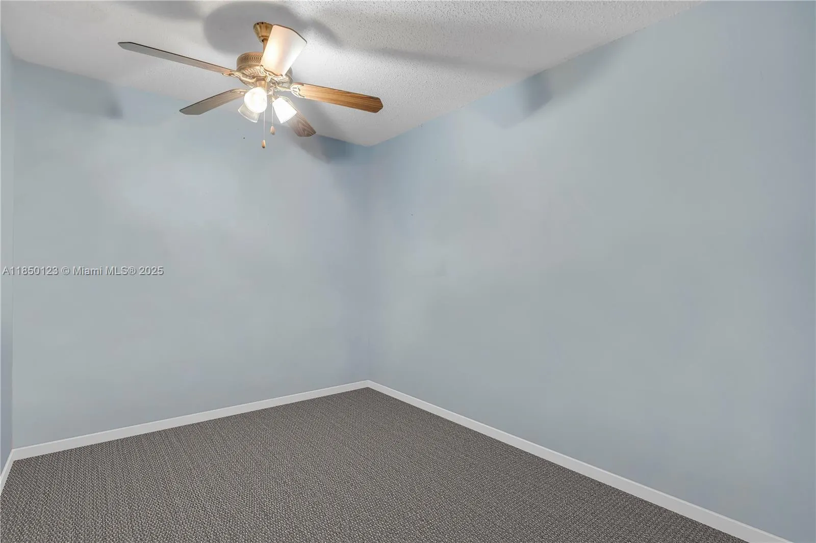 301 NW 207th Ave