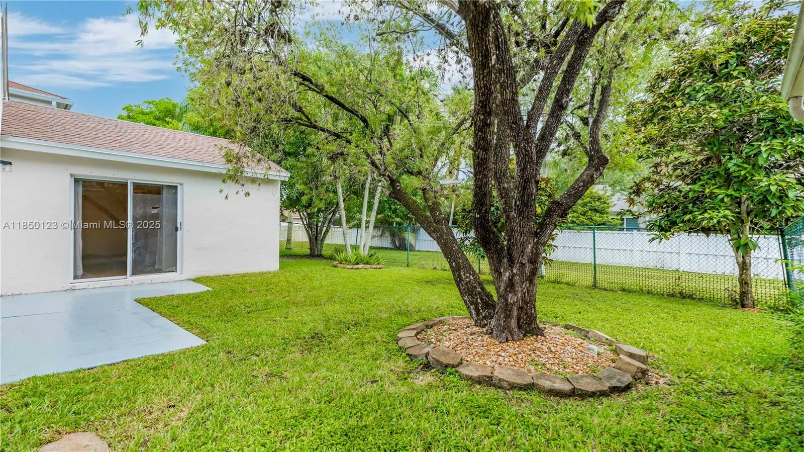 301 NW 207th Ave