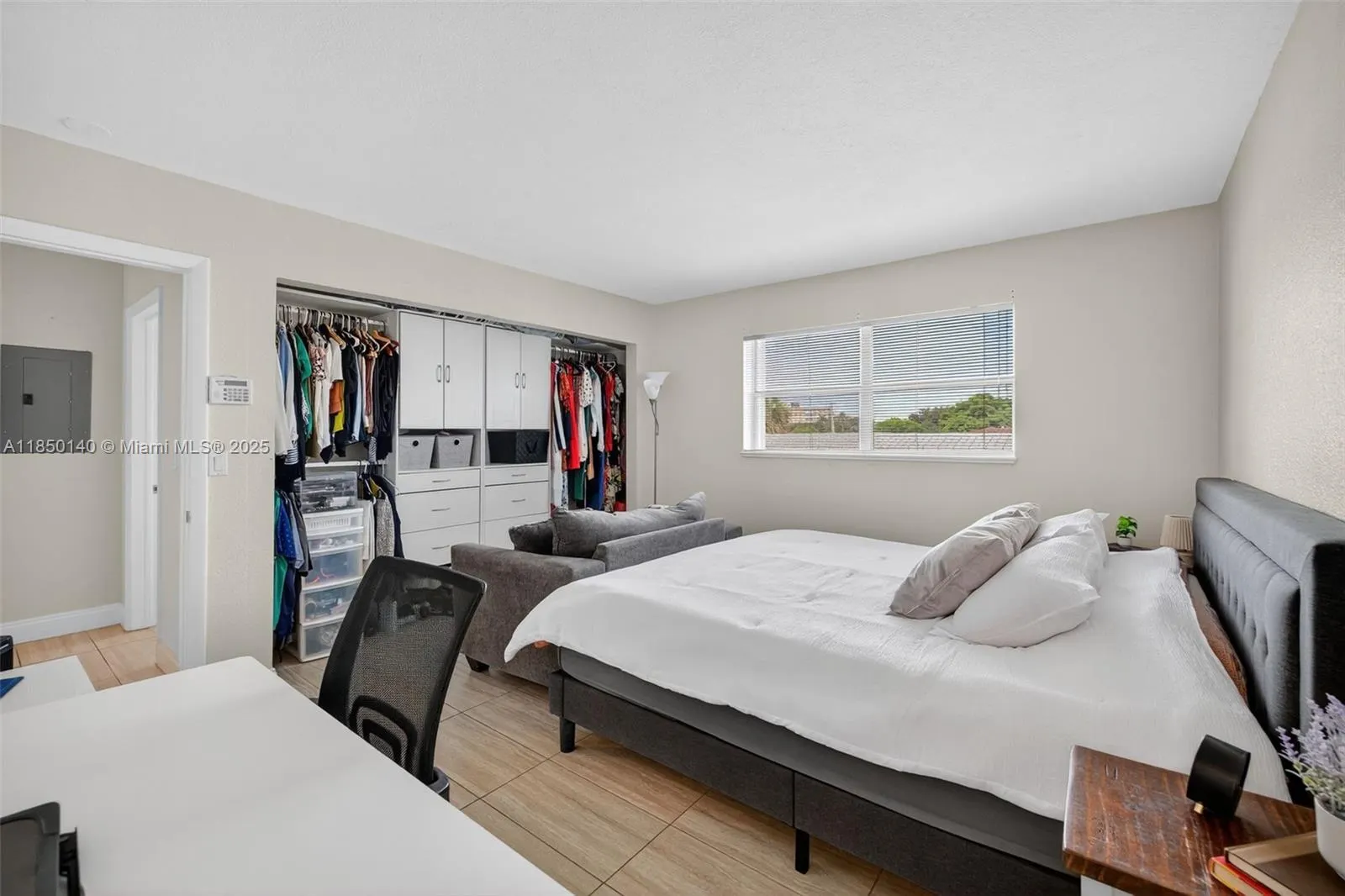 2715 NE 49th St, #309