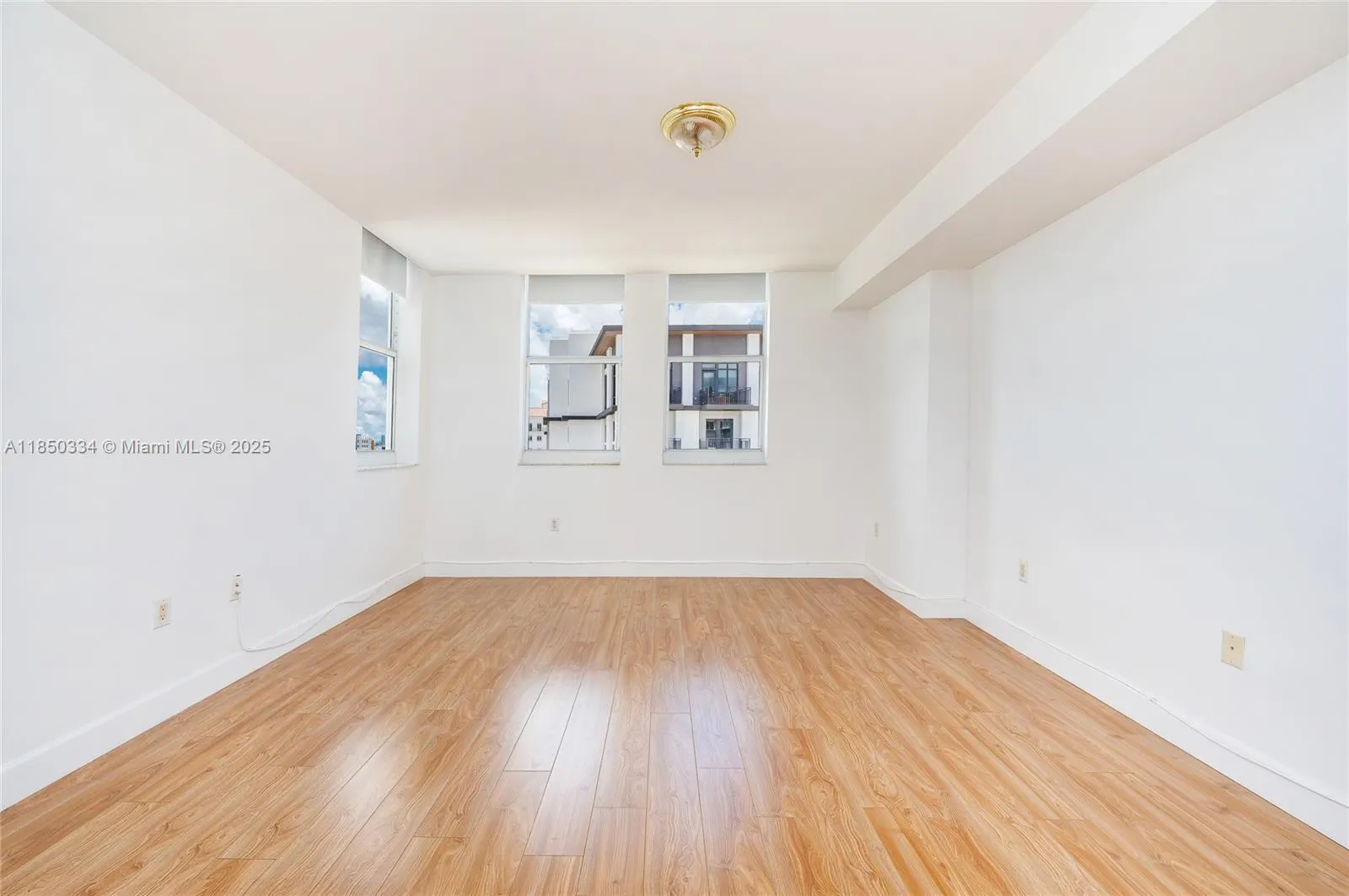 4100 Salzedo St, #919
