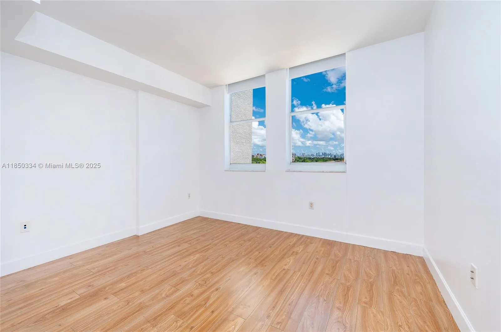 4100 Salzedo St, #919