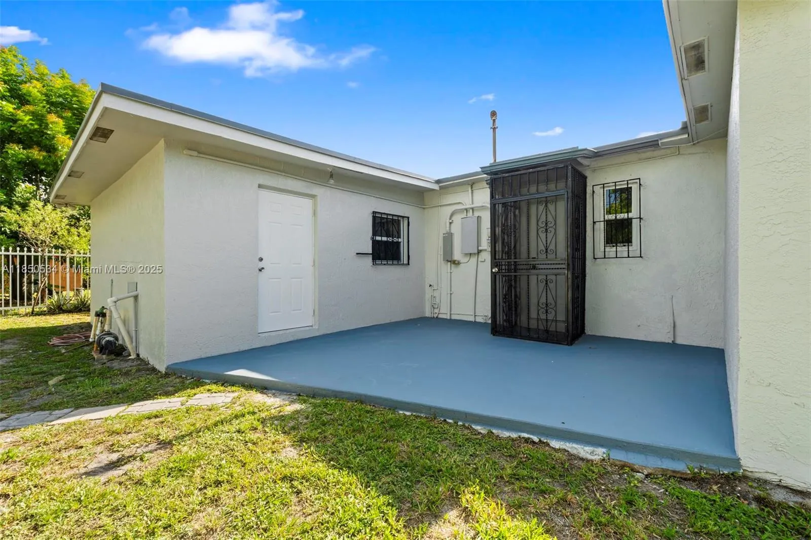 1237 NW 15th Ave