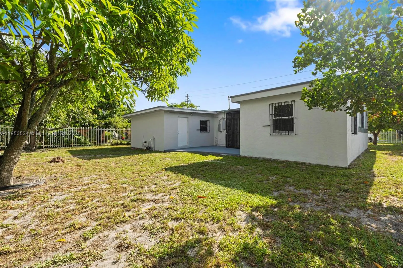 1237 NW 15th Ave