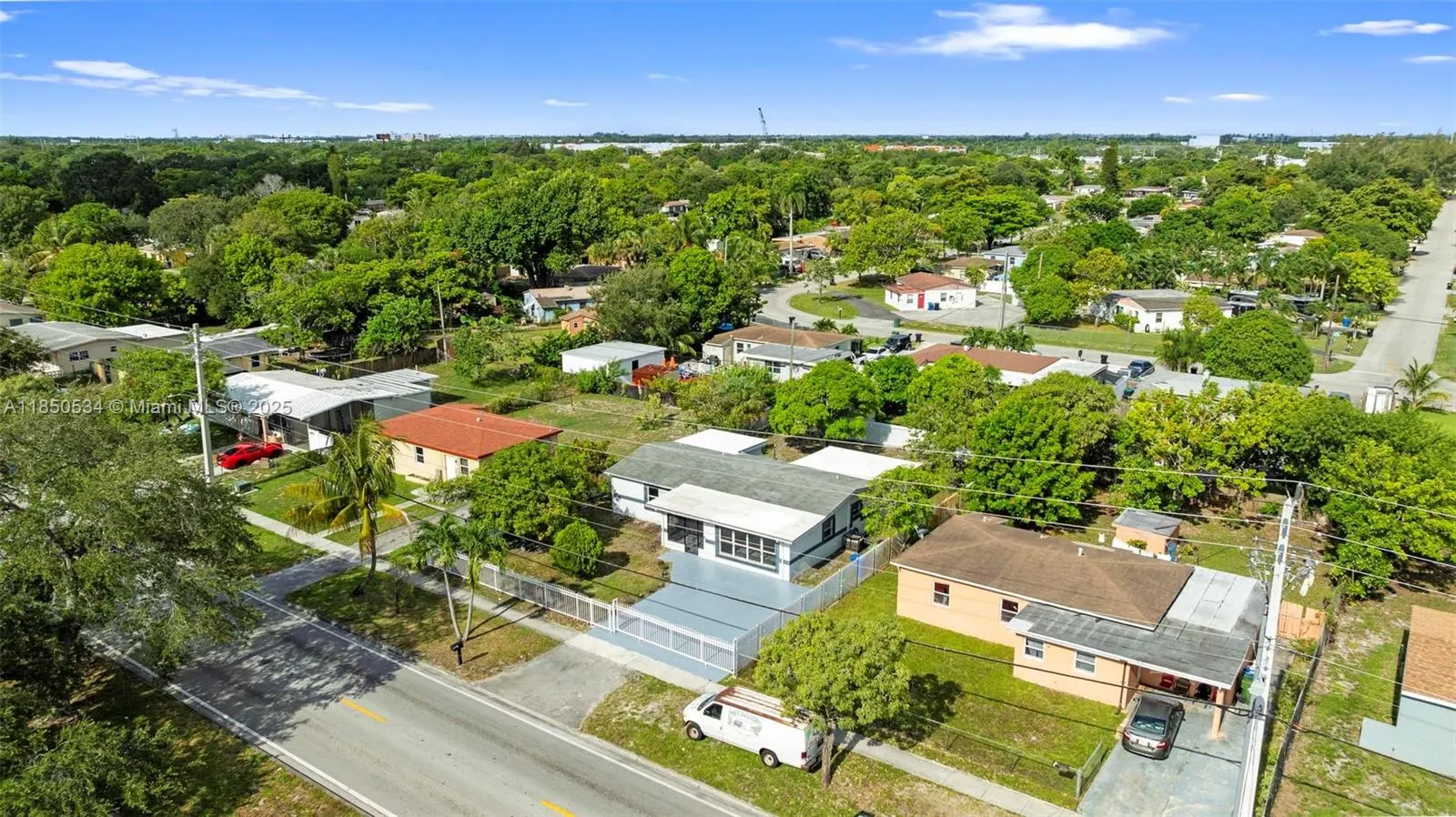 1237 NW 15th Ave