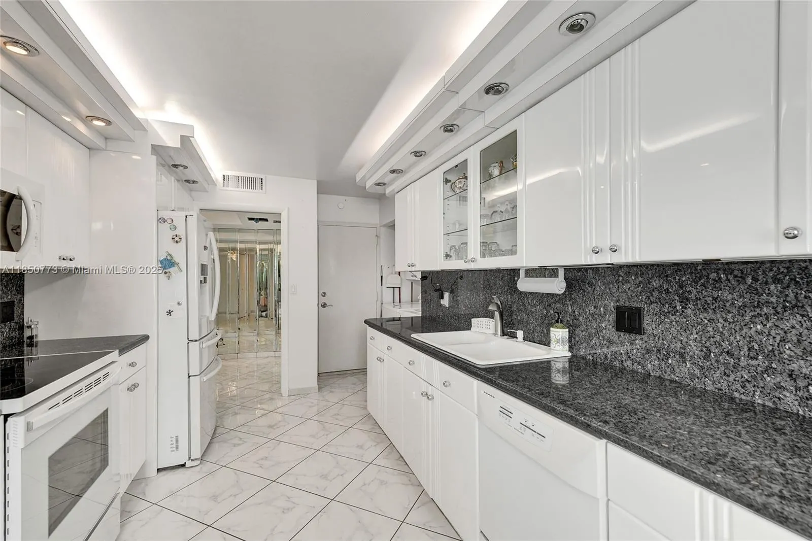 1920 S Ocean Dr, #16B