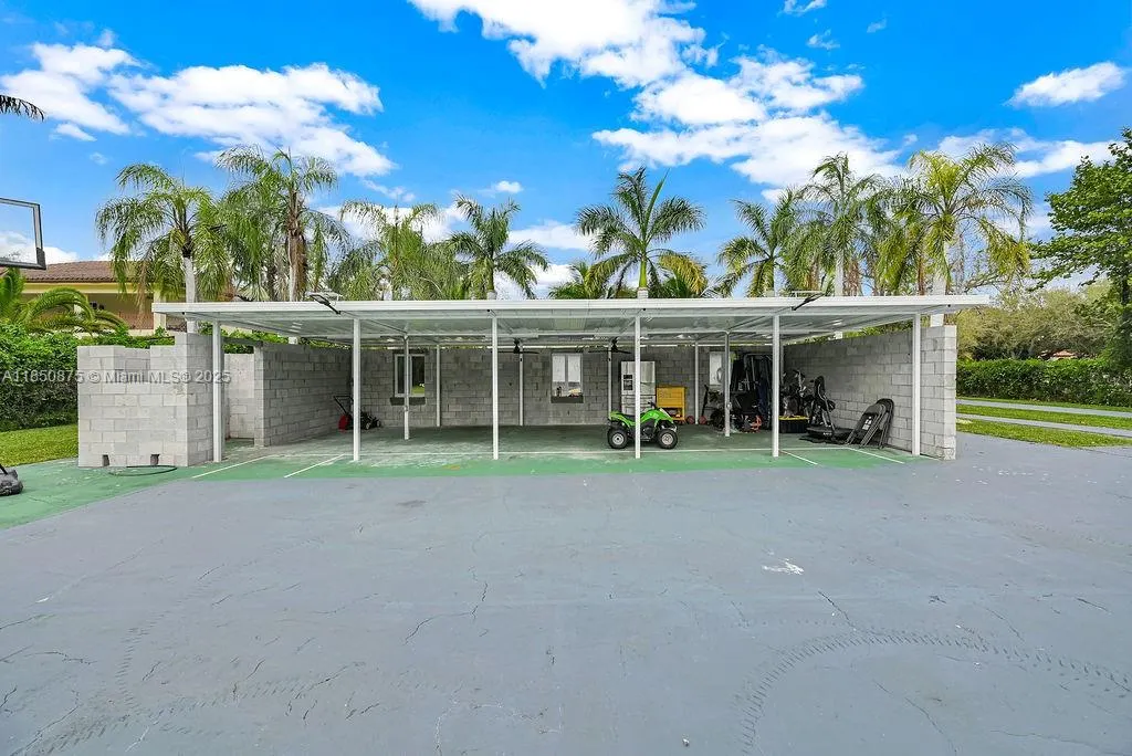 7830 SW 120th St