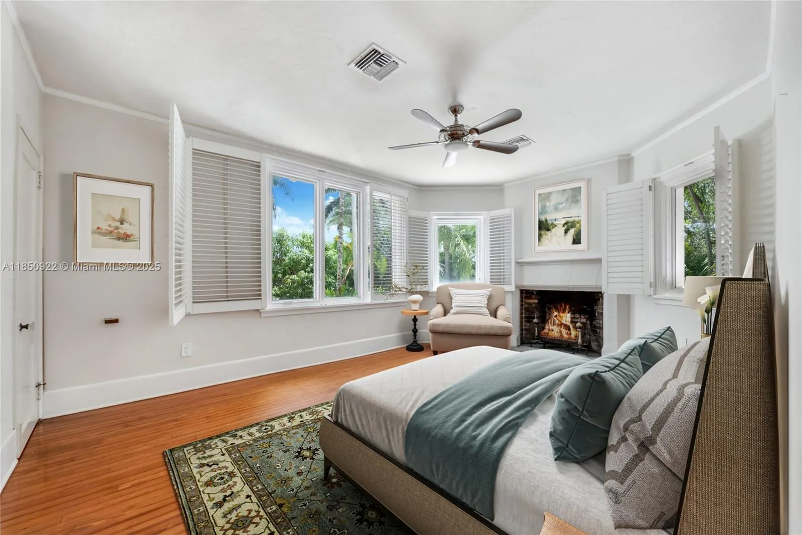 2418 Country Club Prado