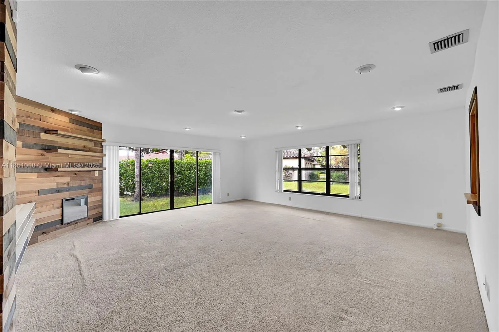 8141 Pine Cir, #54