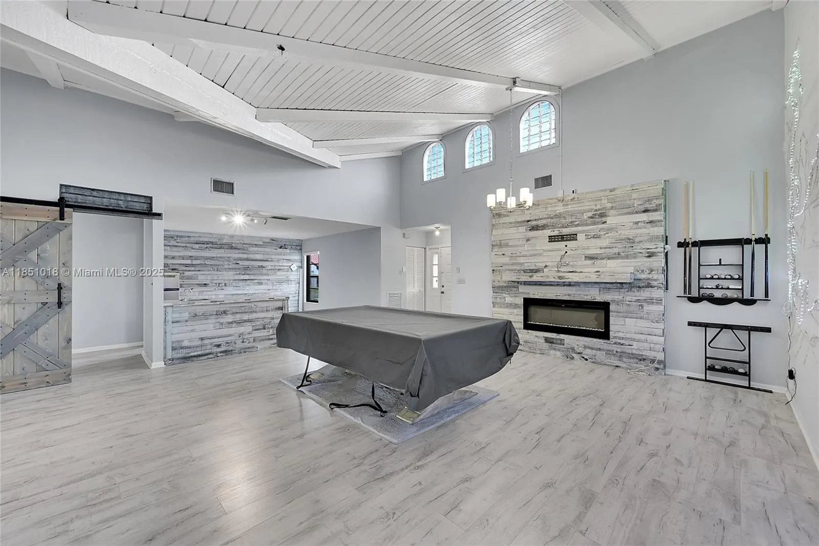 8141 Pine Cir, #54