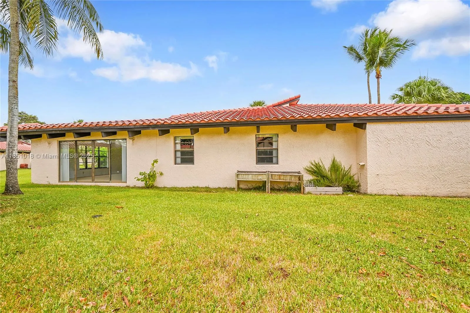 8141 Pine Cir, #54