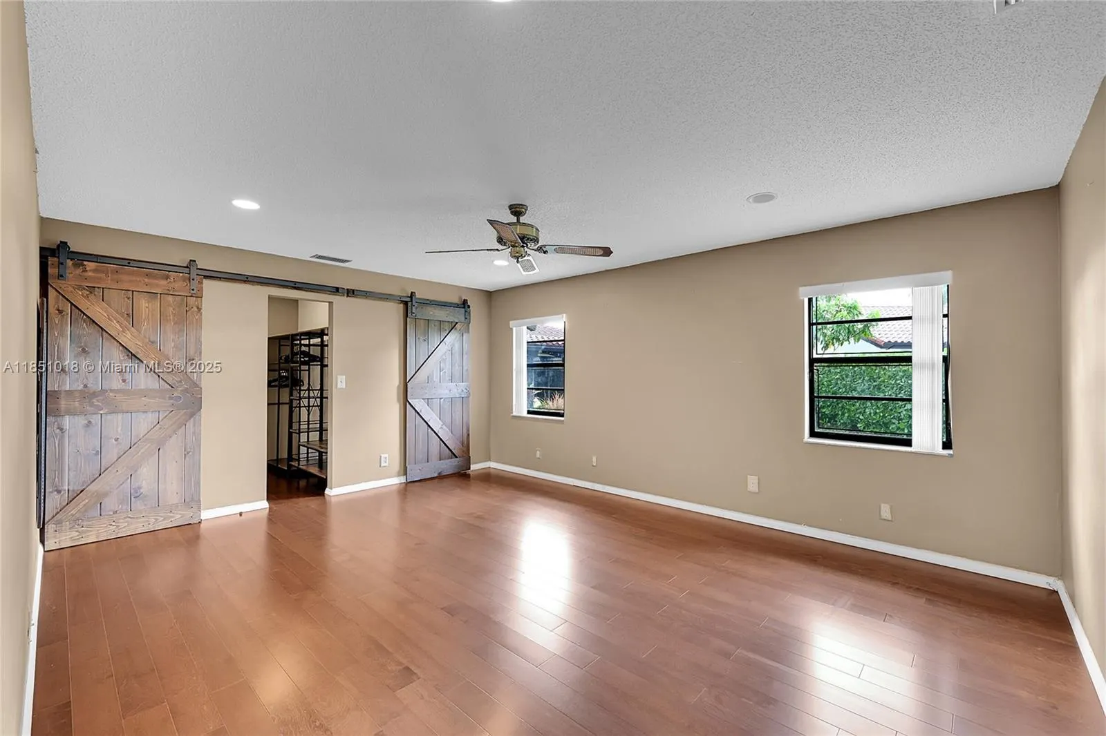 8141 Pine Cir, #54