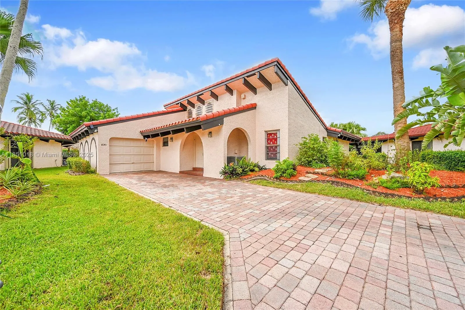 8141 Pine Cir, #54