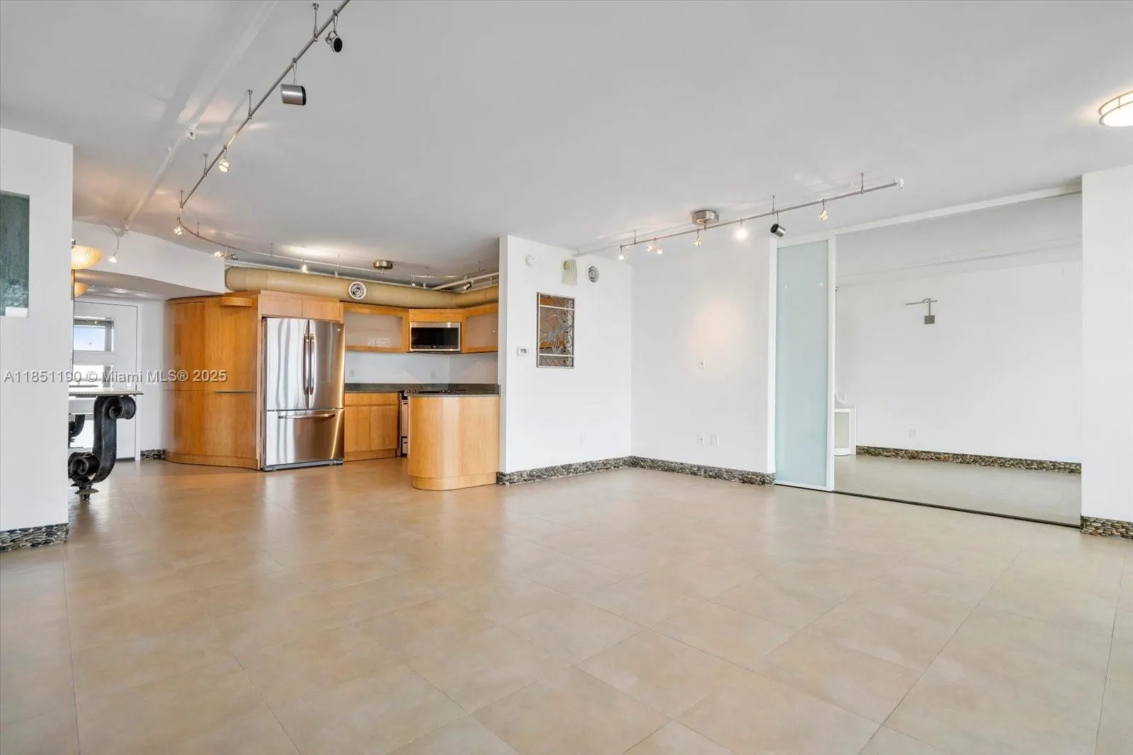 21205 NE 37th Ave, #2204