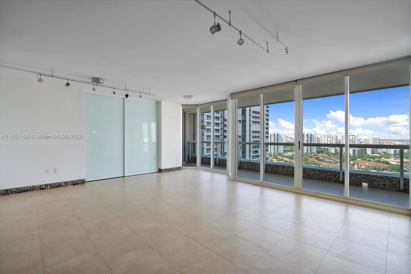 21205 NE 37th Ave, #2204