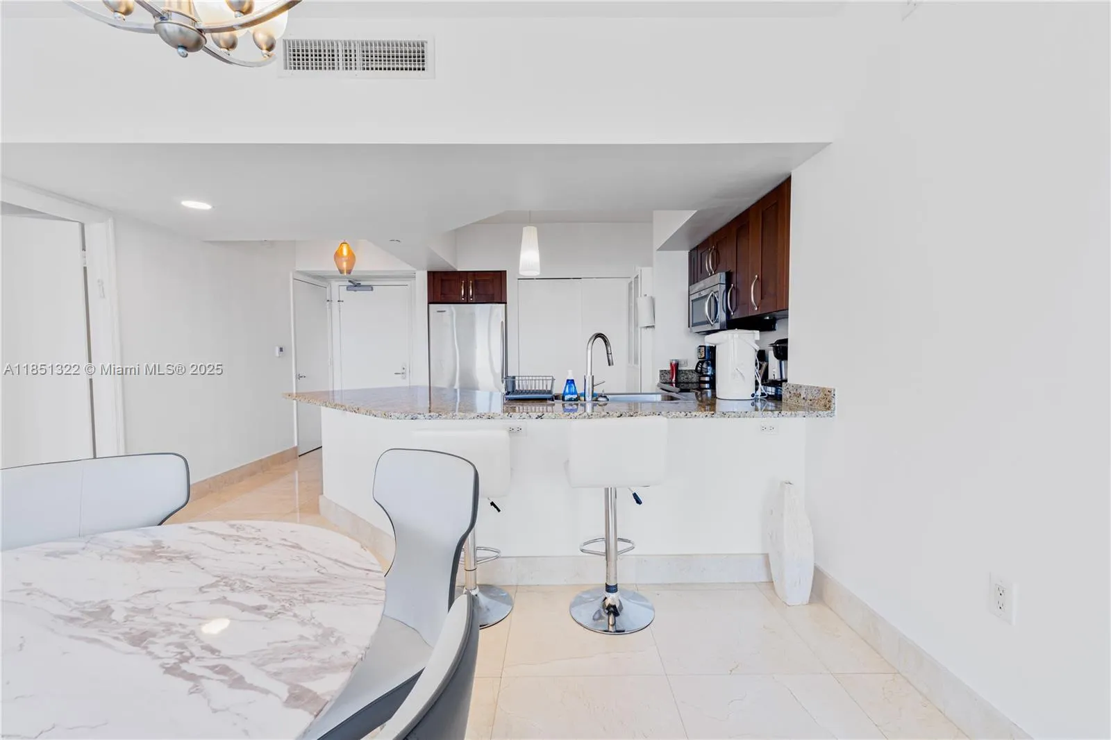 20000 E Country Club Dr, #1114
