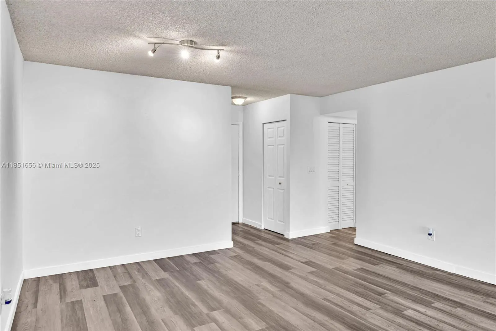 7500 NW 1st Ct, #105-3