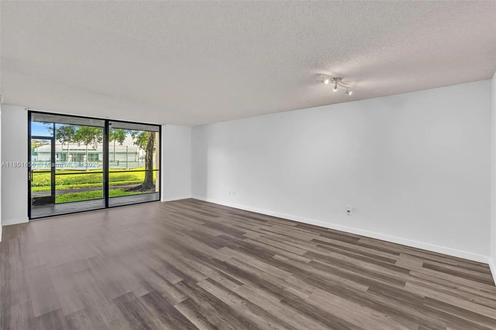 7500 NW 1st Ct, #105-3