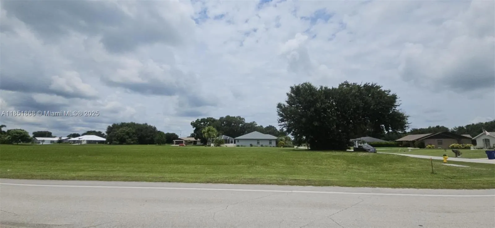 6816 Parkwood